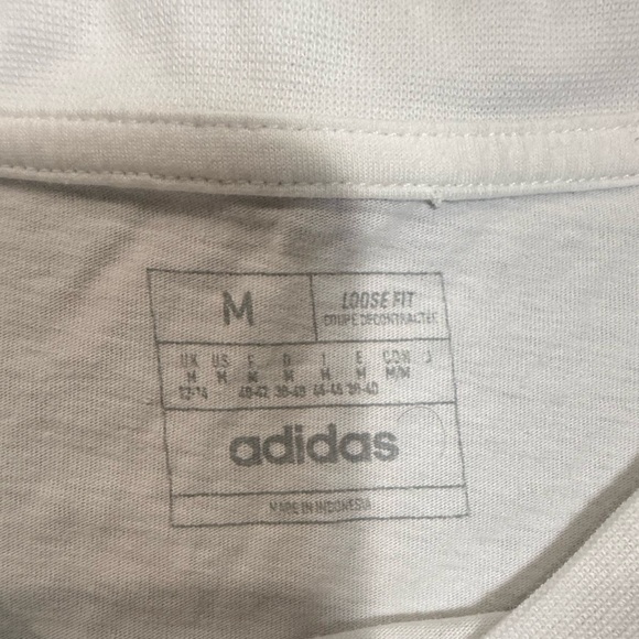 Adidas crup boxy top - Picture 3 of 5